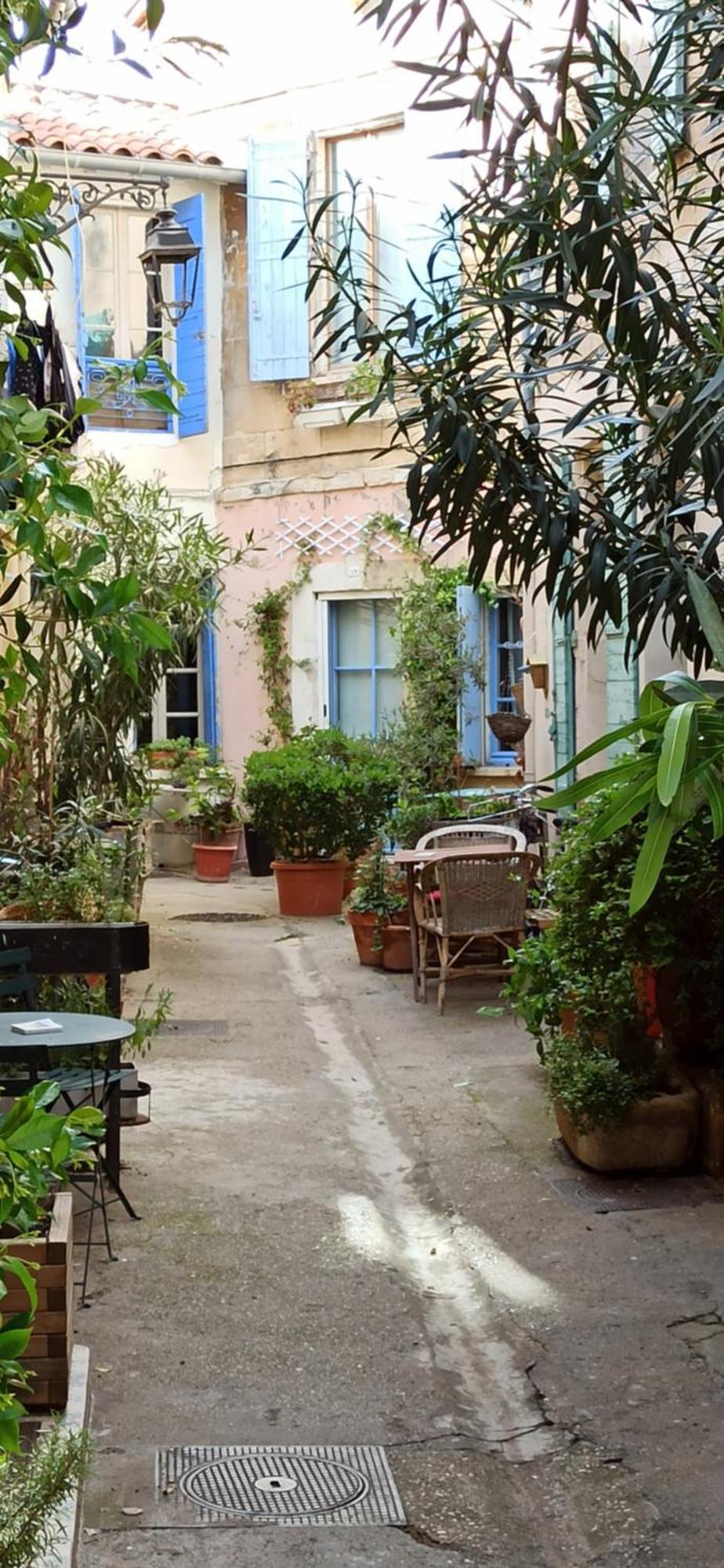 L'Appartement De La Roquette Centre Historique Arles Eksteriør bilde