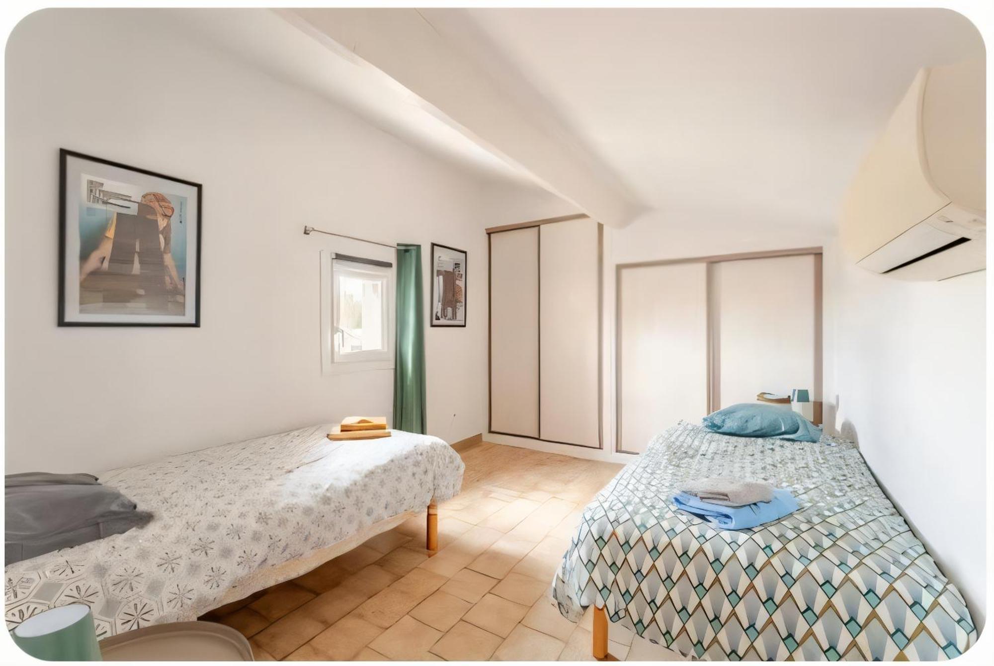 L'Appartement De La Roquette Centre Historique Arles Eksteriør bilde